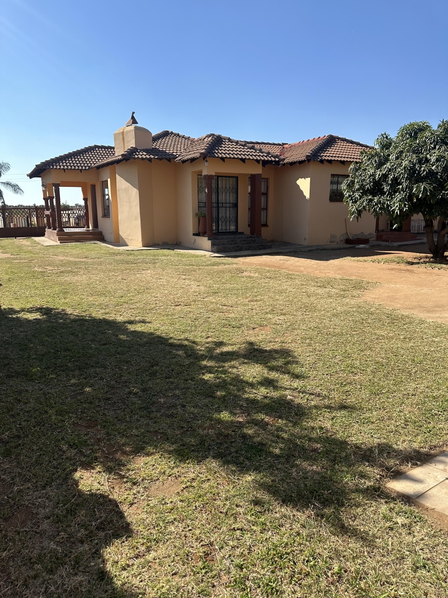 To Let 3 Bedroom Property for Rent in Mogwase Unit 4 North West